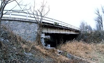 京周公路哑吧河桥